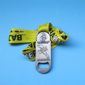 ボトルオープナーを備えたカスタムメダリオンペンダントメタルメダル