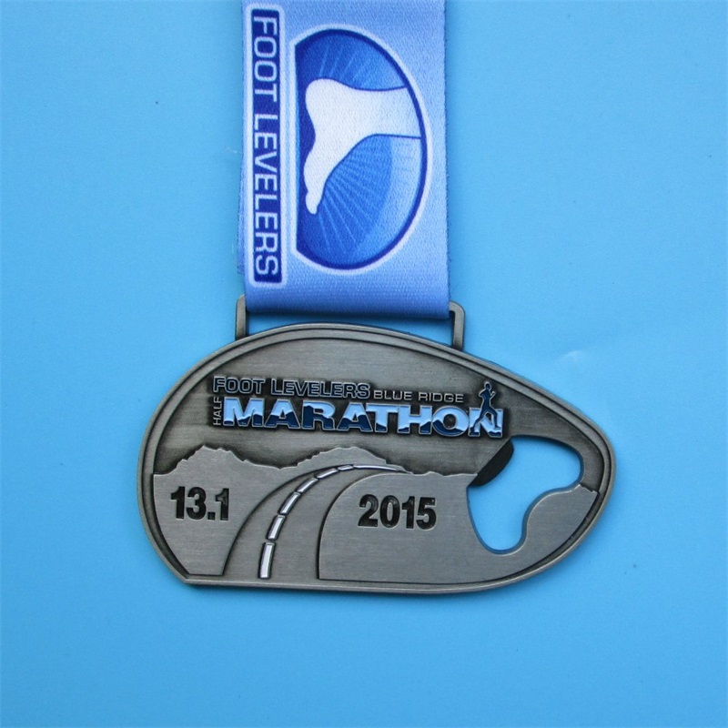 カスタムメダリオンネックレスサイクリングメダルアンティークメッキ金属メダル