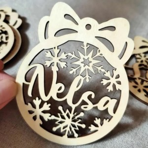 レーザー彫刻カットされた木製の合板の円の装飾品