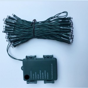 導かれたバッテリーのクリスマスライト