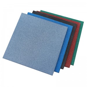 屋外ゴムタイル