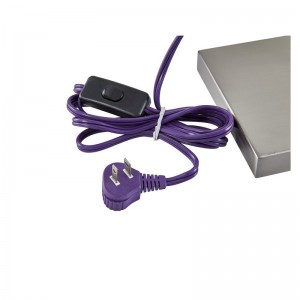 客室のワークステーションでの調整可能なタスクランプ