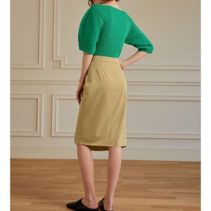 フランスのホリデースタイルプリーツスリットスカート女性2023新しいオールマッチスカート