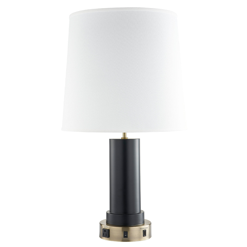 アンティークの真鍮と黒の仕上げを備えたカスタムナイトランプ、/offロッカースイッチ、便利なアウトレット、客室でのUSB充電ポート