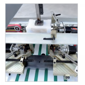 DG-750A自動コーナー貼り付けマシン