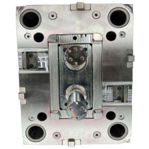 マルチキャビティ精密金型 ibi-6