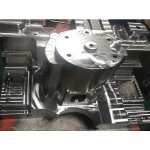 家電製品の金型