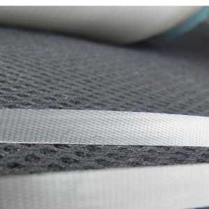 透明な弾性テープ