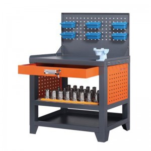 灰色の突出 -Phatlommbench vse woribench