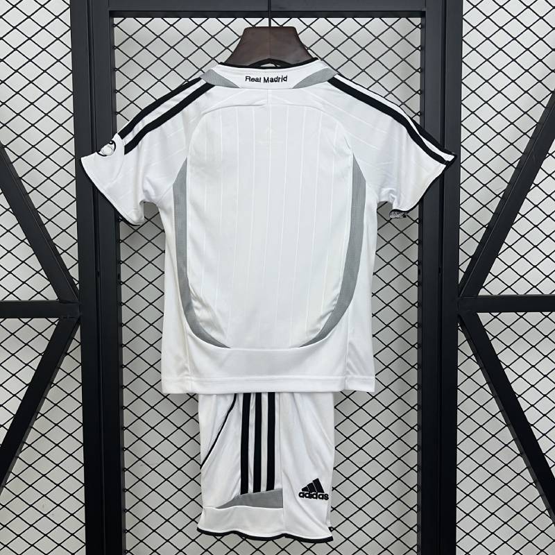 キッズレアルマドリード06/07ホームサイズ：16-28